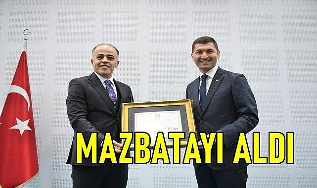 Altınordu Belediye Başkanı Ulaş Tepe mazbatasını aldı
