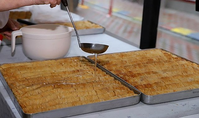 Ordu bayramda fındıklı burma tatlısını tercih etti