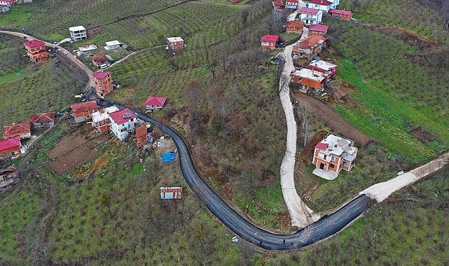 Ordu&#039;yu Tokat&#039;a bağlayan en kısa yola sıcak asfalt