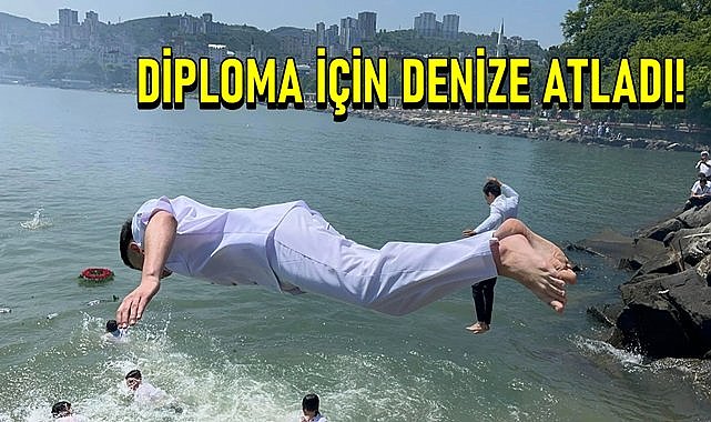 Bu okulda yüzme bilmeyene diploma yok! öğrenciler diplomalarını denizden aldı..