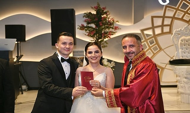 Nurgül ile Doğukan mutluluğa &quot;Evet&quot; dedi