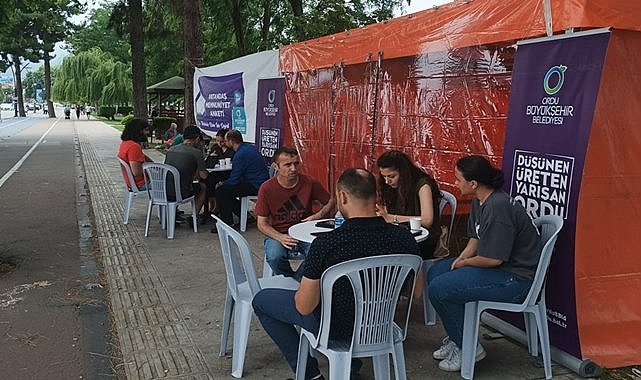 Ordululara&quot; Büyükşehir&#039;den memnun musunuz &quot; diye soruluyor!