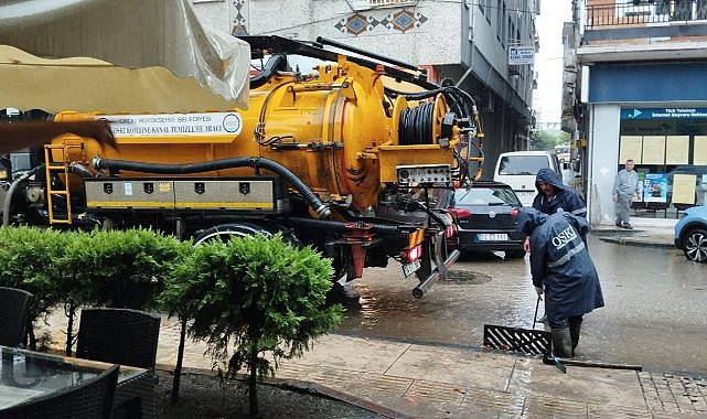 Ünye&#039;de sağanak yağışlar su baskınına neden oldu, OSKİ anında müdahale etti