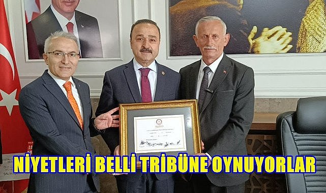 Naci Şanlıtürk&#039;ten Gülyalı Belediyesi Borçları İddiasına Yanıt: Şov Peşindeler