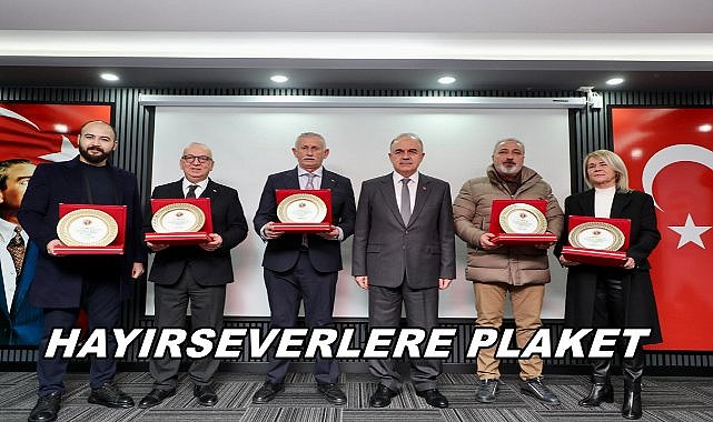 Gülyalı&#039;da Eğitime Destek Veren Hayırseverler Plaketle Ödüllendirildi