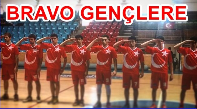 AÇI LİSESİ&#039;NDEN ÇİFTE ŞAMPİYONLUK