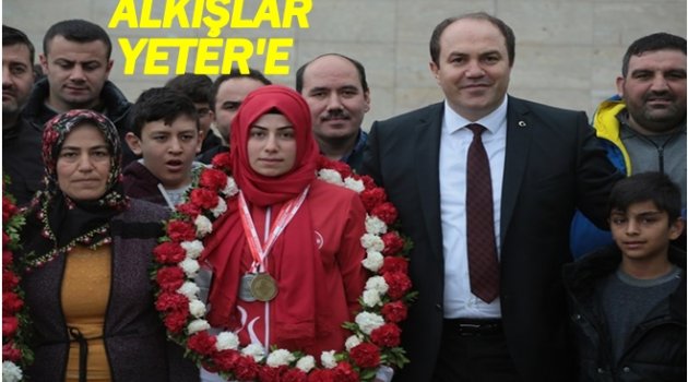 AVRUPA ŞAMPİYONU YETER BAĞ TÖRENLE KARŞILANDI