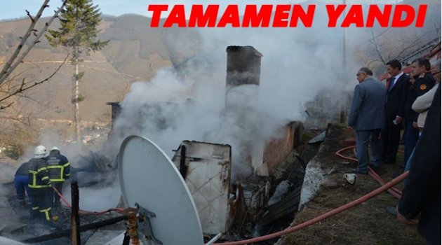 BİR EV TAMAMEN YANDI