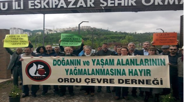 ÇEVRECİLERDEN BOTANİK PARK TEPKİSİ