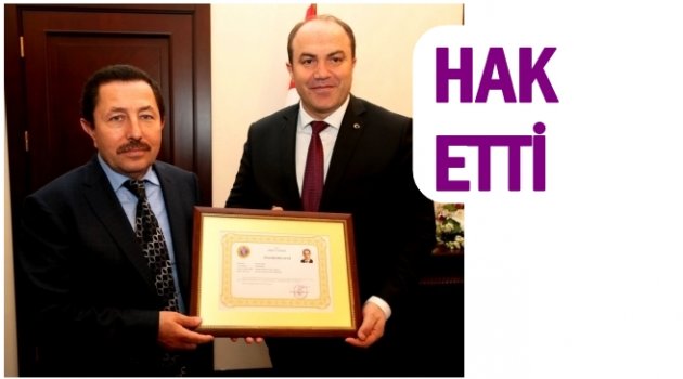 GENÇ BAŞARI BELGESİYLE ÖDÜLLENDİRİRLDİ