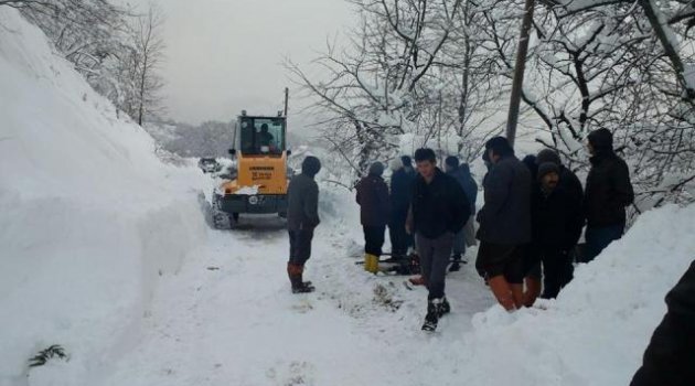 SOĞUKTAN DONARAK ÖLDÜ