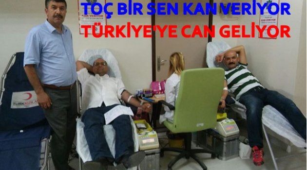TOÇ BİR SEN ÜYELERİ TOPLU KAN BAĞIŞINDA BULUNDU
