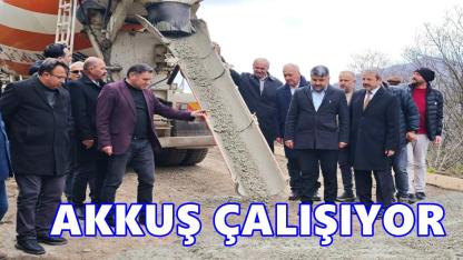 Akkuş’ta 7 Mahallenin Kullandığı Yolda Beton Çalışması Başladı