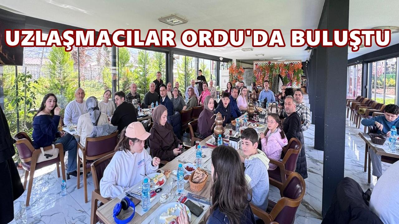 Uzlaştırmacılar Efirli’de Buluştu: Meslektaşlar Aynı Sofrada