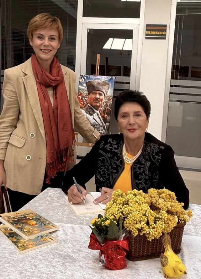 Fatma Varnalı “Kanaryam” ile Okurlarıyla Buluştu