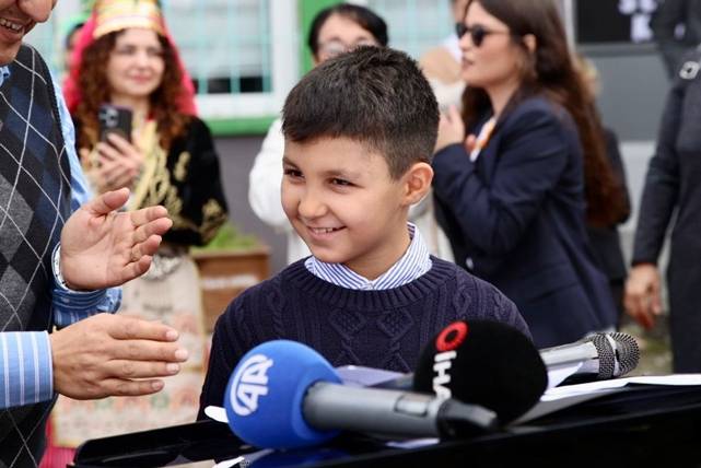 Küçük Mirza’nın Lösemiyi Yenme Sevinci Gökyüzüne Taşındı