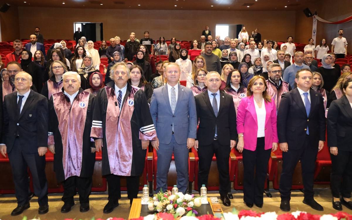 Geleceğin Diş Hekimleri Beyaz Önlüklerini Giydi