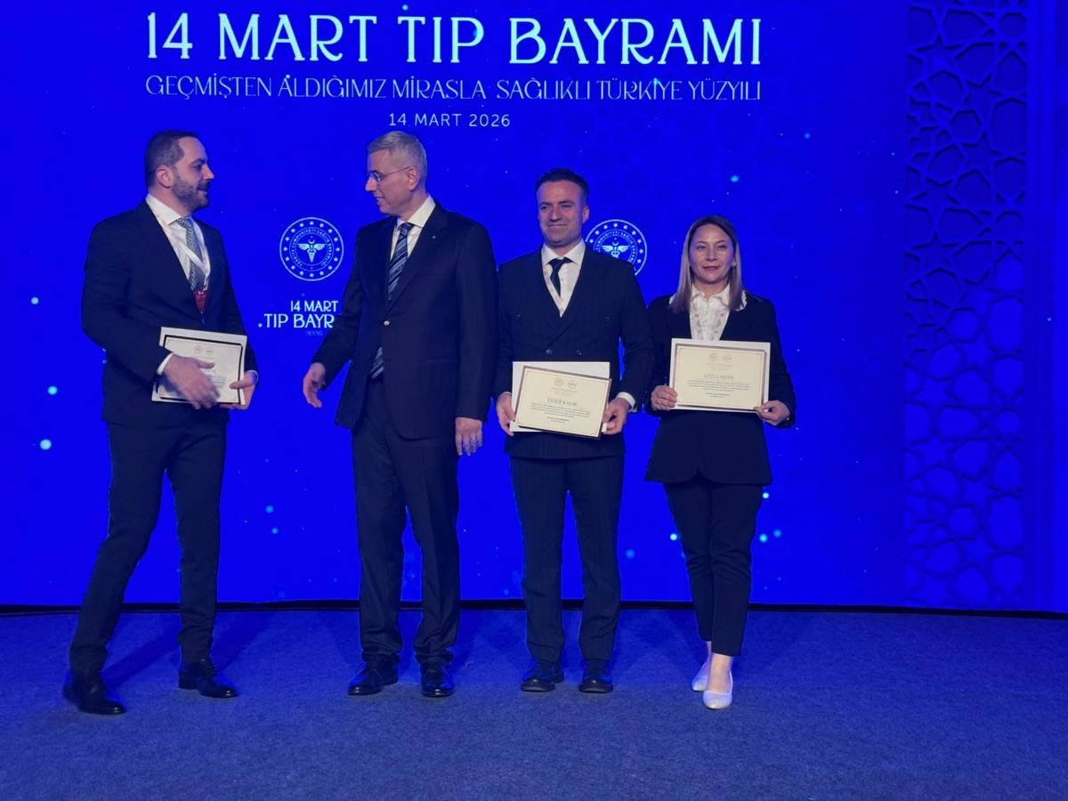 Ordu’da Yılın Doktoru ve Hemşiresi Ödüllerini Aldı